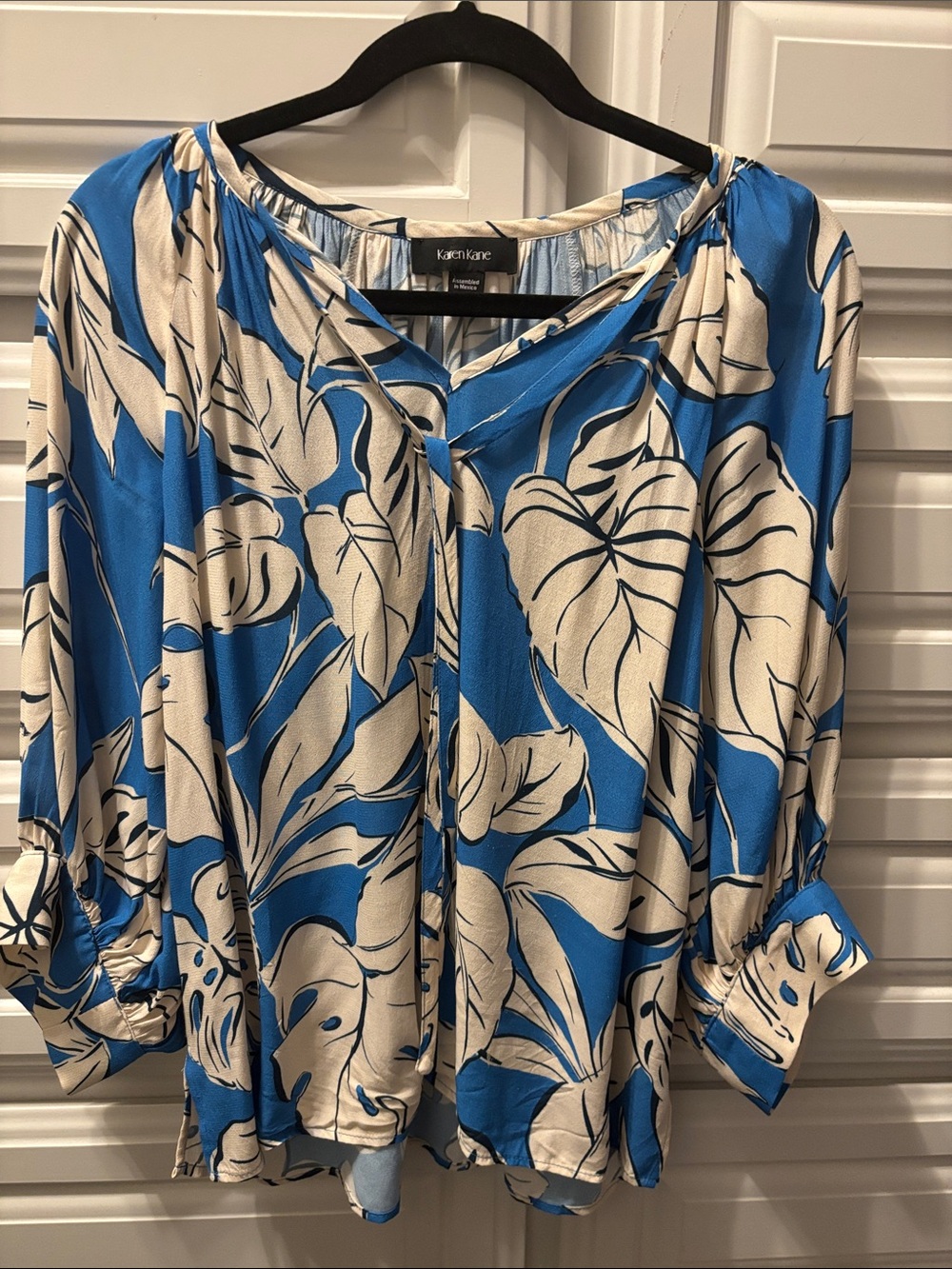 Karen Kane Blue and Cream Tropical Print Blouse, S